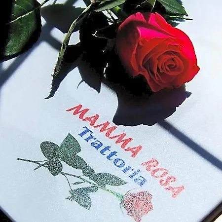 Mamma Rosa فندق فونزيدِل